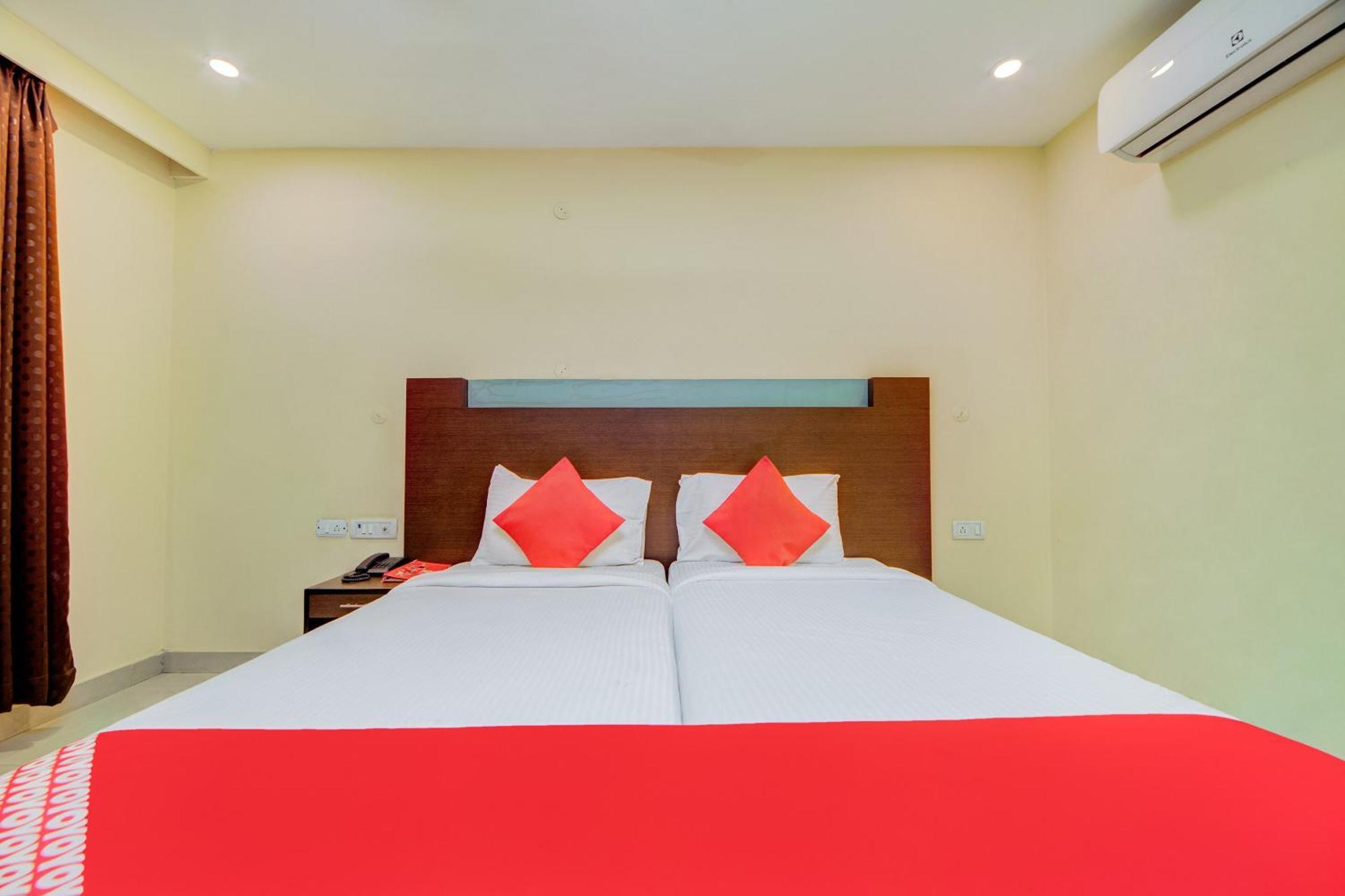 Hotel O Kachiguda Railway Station Hyderabad Exterior photo